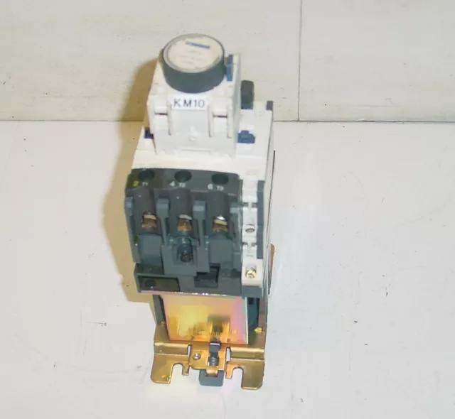 Contacteur électrique Télémécanique type LC1 D50 (LP1 D5011) + LADT4