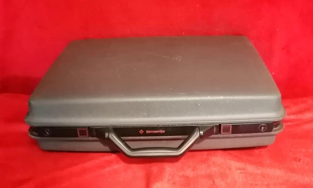 Vintage Samsonite Hard Shell Suitcase Briefcase In Grey Colour - NO KEYS