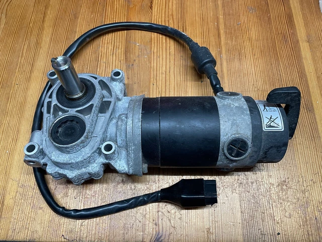 Accionamiento derecho AMT 1081767 motor 350W Meyra Orbit + Sky und Sangro Advanced