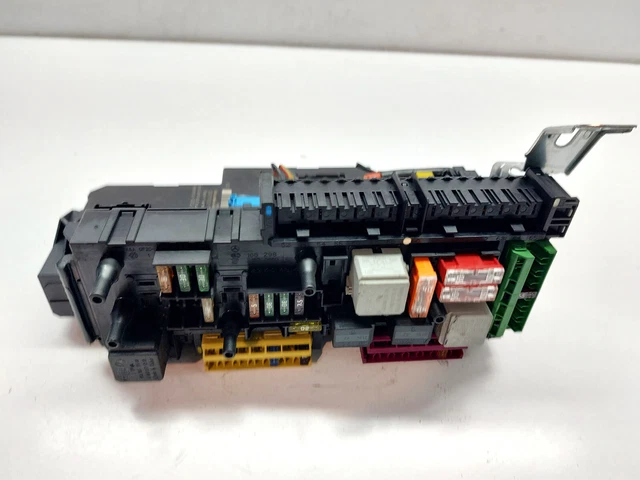 MERCEDES-BENZ C CLASS W204 2012 Rear Sam Module Unit Fuse Relay Box