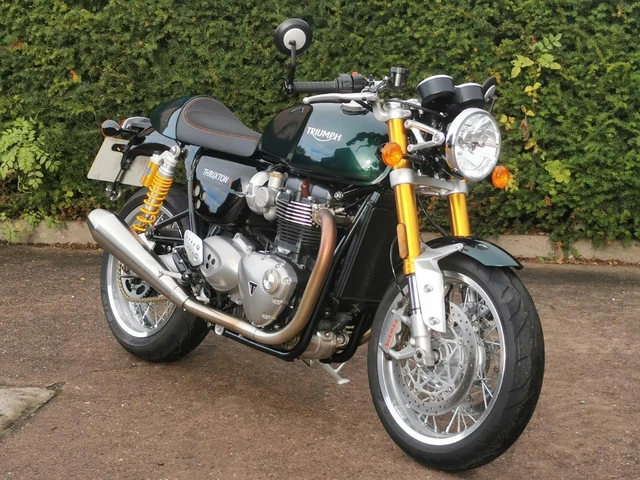 Thruxton r green discount
