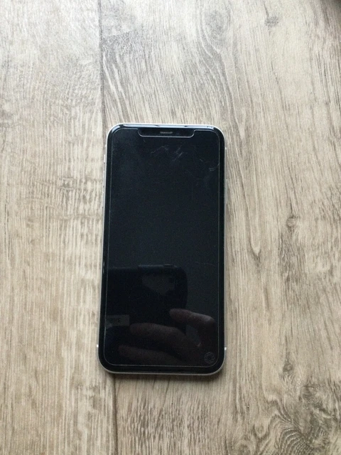 Apple iPhone 11 - 128Go - Blanc (Désimlocké) A2221 (CDMA + GSM)