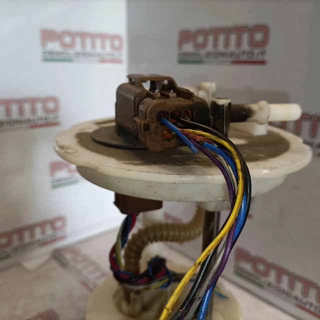 Comprend 4 ressorts de serrure de porte compatibles avec pour transporteurs III Comprend 4 ressorts de serrure de porte compatibles avec pour transporteurs III