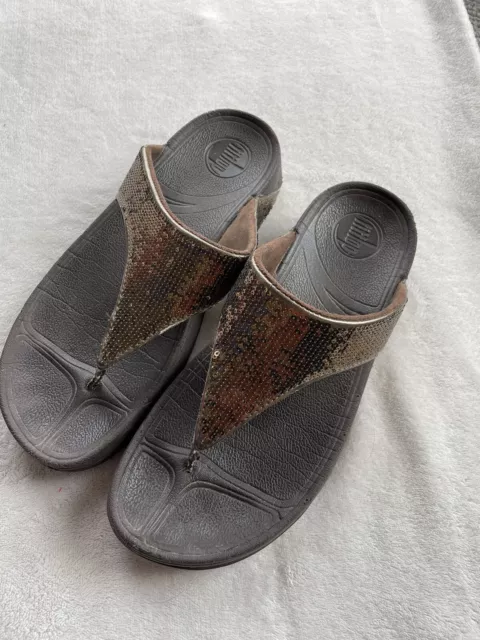 Fit Flop 034-012 Electra Classic Bronze Sequins Flip-Flop Sandals US Sz 8 M