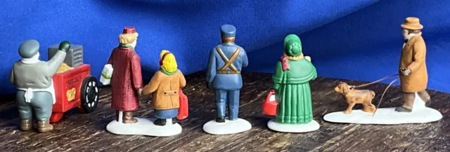 Dept 56 CIC Accessory CITY PEOPLE  Set of 5. 59650  Dealer Display 2