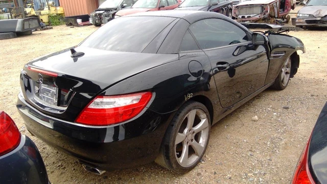 12-16 MERCEDES SLK Passenger Tail Light 172 Type SLK300