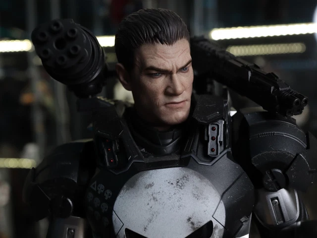 Hot Toys Marvel Future Fight The Punisher War Machine Armor 1/6 figure VGM33-D26 2