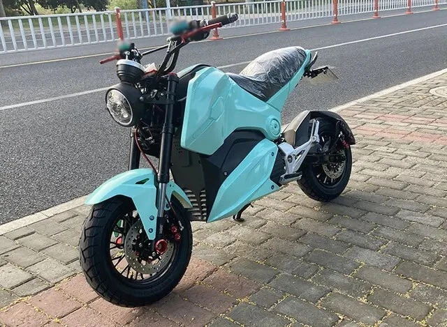 Electric Motor Bike - 55mph, 60 miles per charge, 3000 Watts