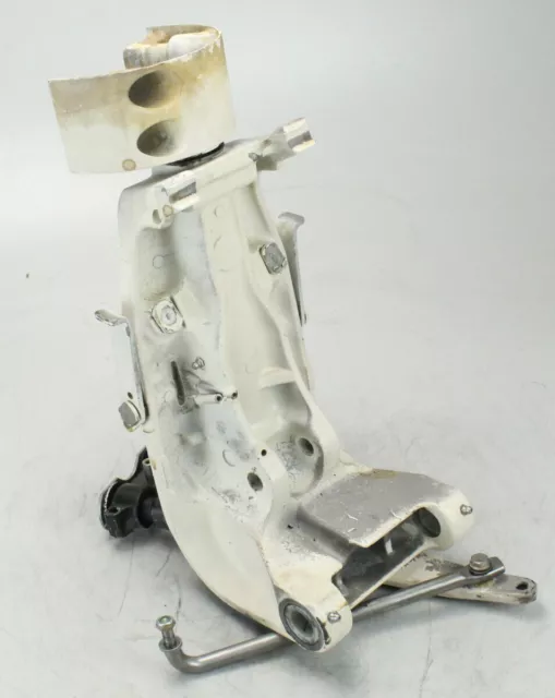 392517 396962 Johnson Evinrude 1988-01 Swivel Bracket & Steering Arm 50 60 65+HP
