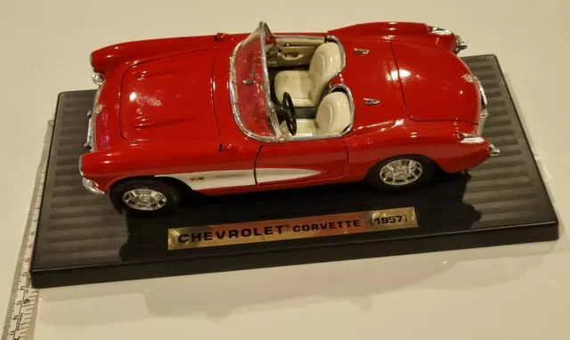 CHEVROLET CORVETTE 1957 Convertible Model Car Collectable Red