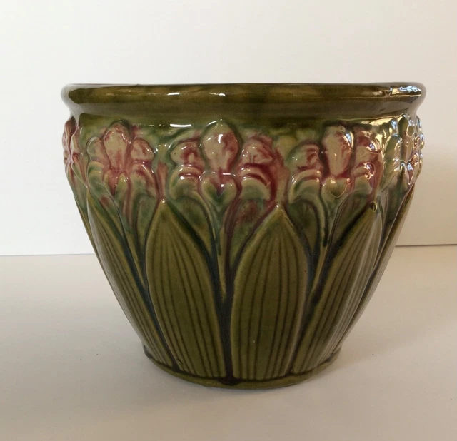 BRUSH MCCOY POTTERY AMARYLLIS Majolica Jardiniere Planter Pink Dark