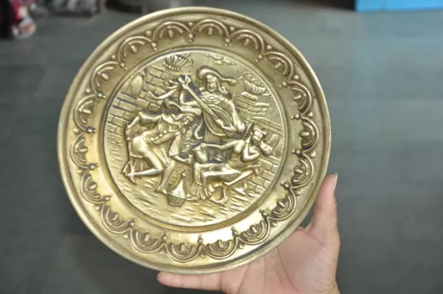 Old Brass Handcrafted Embossed Victorian Picture Wall Hanging Plate,England