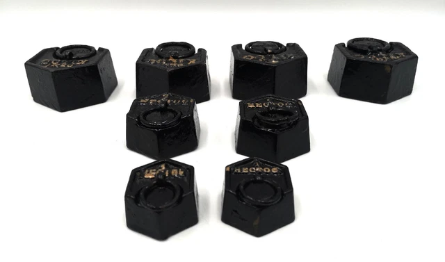 8x Gewichte Waage 0,5kg + 100g + 200g altes Gewicht Vintage schwarz lackiert 3
