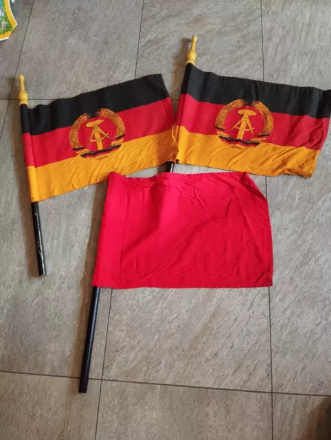 2x DDR Fahne Flagge 1x Rote Fahne (Arbeiterfahne) 35 cm x 55 cm