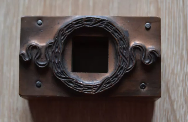 Druckstock Klischee, "Jubileumskranz"  , ca. 4,5 x 2,5 cm, Kupfer auf Holz