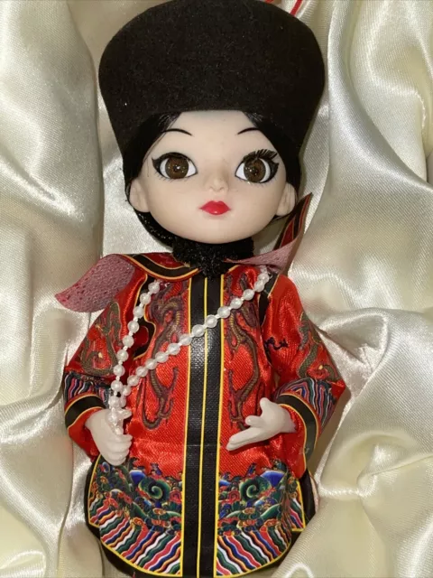 Peking Beijing Opera Character Doll Figure In Box