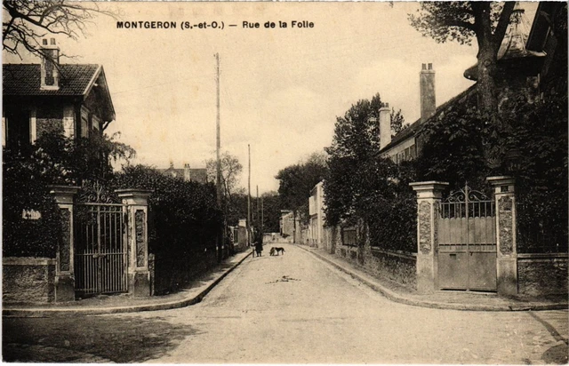 Montier-en-Der - CPA 52 Montier en Der la gare et le train