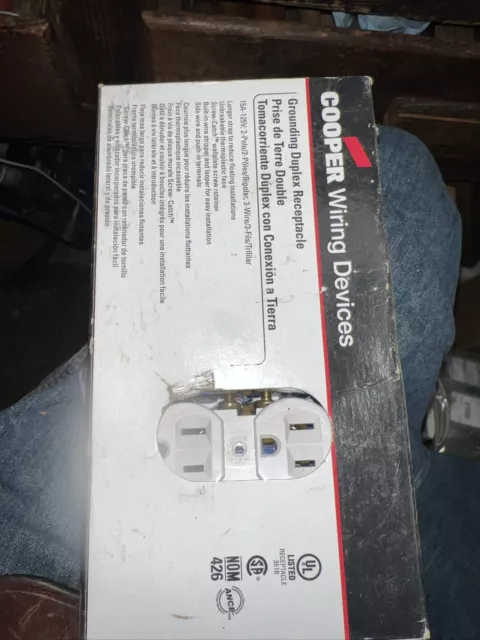 Cooper Wiring Devices 125V 15A Grounded Receptacle, 270W White Lot of 10 New