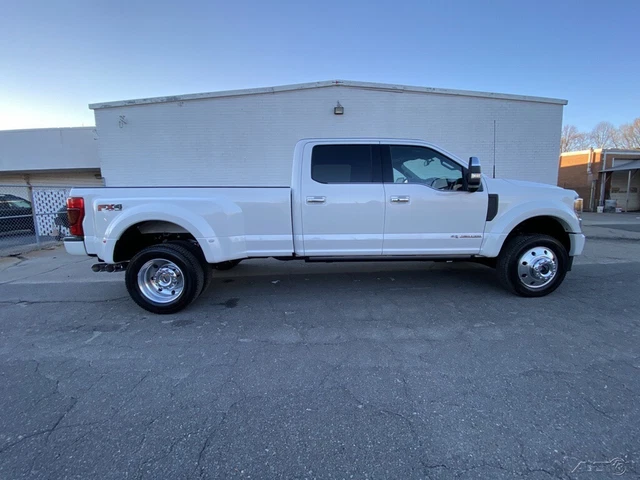 2022 Ford F-450 Platinum