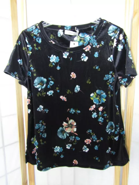 NWT Oasis Black Velvety Floral Short Sleeve T-Shirt Top Women's Size S