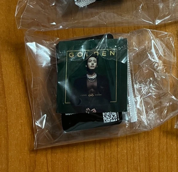 BTS FESTA 2025 CAPSULE GOLDEN グク BTS FESTA 2025 CAPSULE GOLDEN グク ガチャ - メルカリ