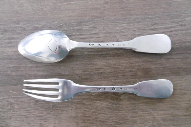 Ancienne paire de couverts en argent massif XVIII fermiers généraux Compiègne ??