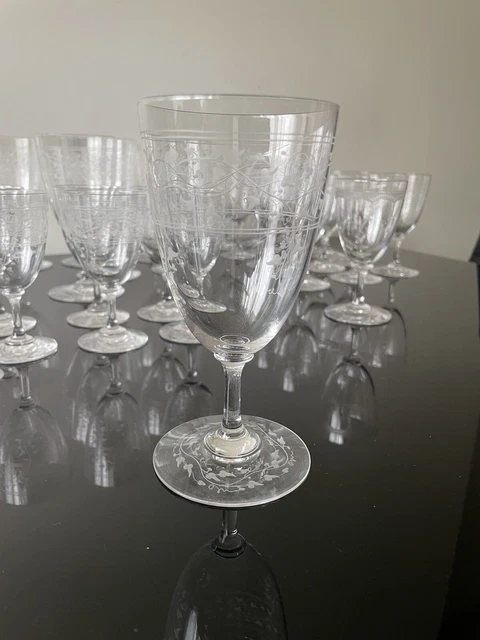 ancien service de verres en cristal grave baccarat st louis XIXe siècle 2