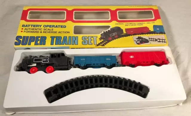 Vintge Battery Operated "Super Train Set" In The Original Box