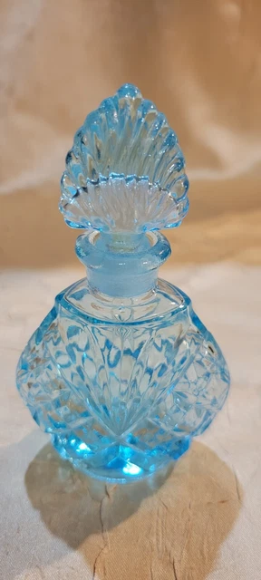 VINTAGE~ANTIQUE BLUE SHELL Shaped Perfume Bottle with Stopper Dauber