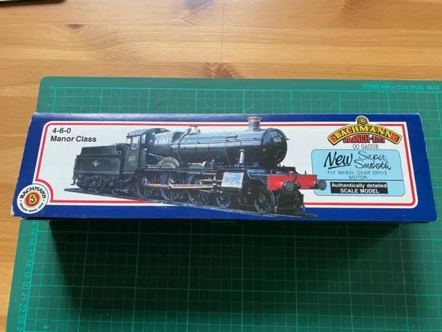 Bachmann gwr oo gauge steam locomotive manor class 7805 used