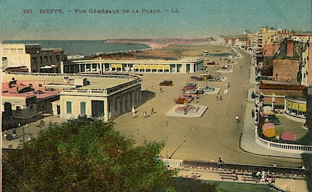 CPA 76 - Dieppe - Vue générale de la plage