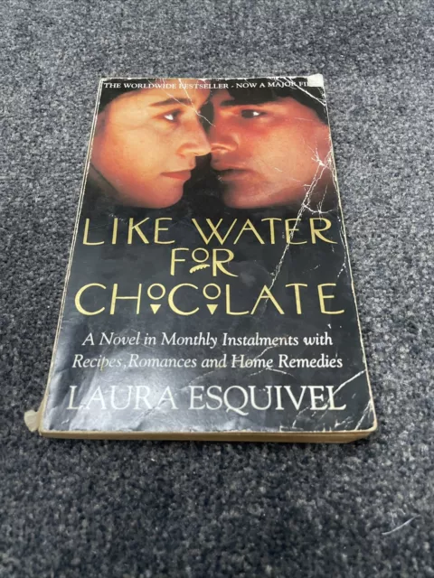 Like Water For Chocolate: by Laura Esquivel (Paperback, 1993, Vintage) Book