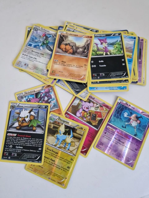 Pack Pokémon FR - 50/100/200 cartes avec brillantes holo / reverses