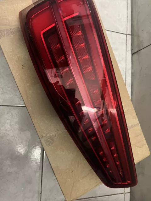 Light Rear Left Audi Q3 LED 8U0945093M