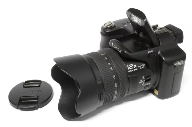 Panasonic Lumix DMC-FZ50 Digitalkamera / Brigdekamera gebraucht schwarz+ Zub-Pak
