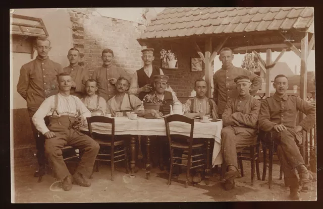 Foto AK - Frankreich Deutsche Soldaten in Liévin - 1.WK