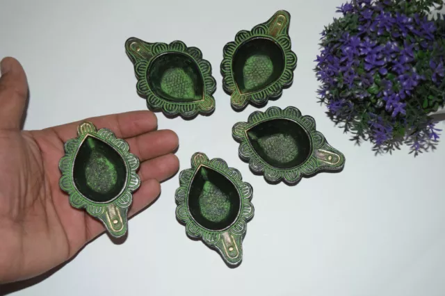 Messing Bud Form Öl Docht Lampe Set Mit 05 Teile Blumen Art Öl Diya Halter EK881