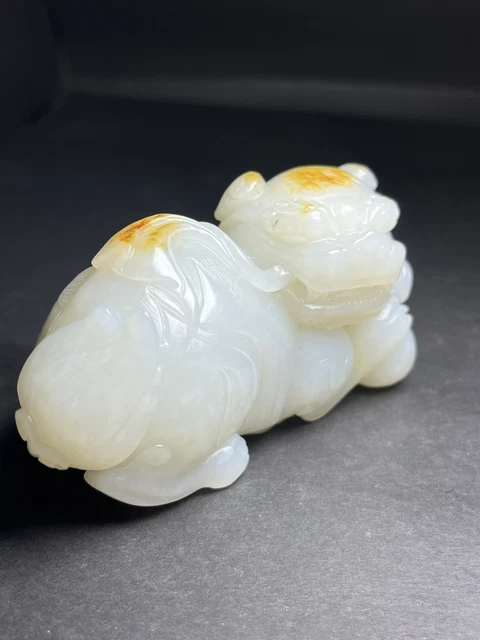 Chinese Exquisite Handmade Lion carving Hetian Jade Statue 2