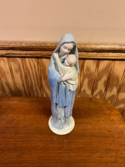 Madonna Mother Child Statue Figurine Christian Ceramic Mary Baby Jesus Christ