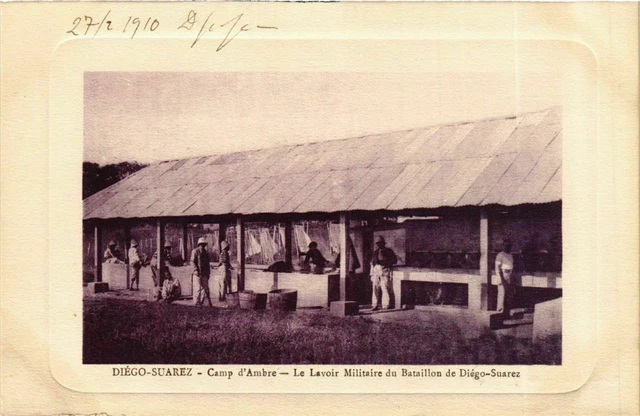 CPA AK Diego Suarez - Le Lavoir Militaire du Battalion MADAGASCAR (909516)