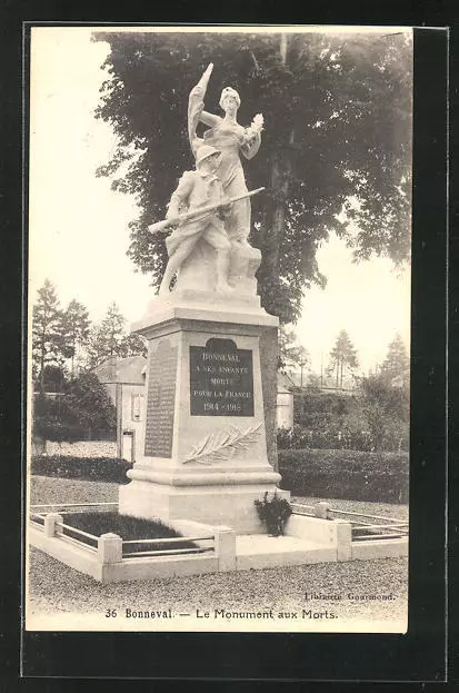 CPA Bonneval, Le Monument aux Morts