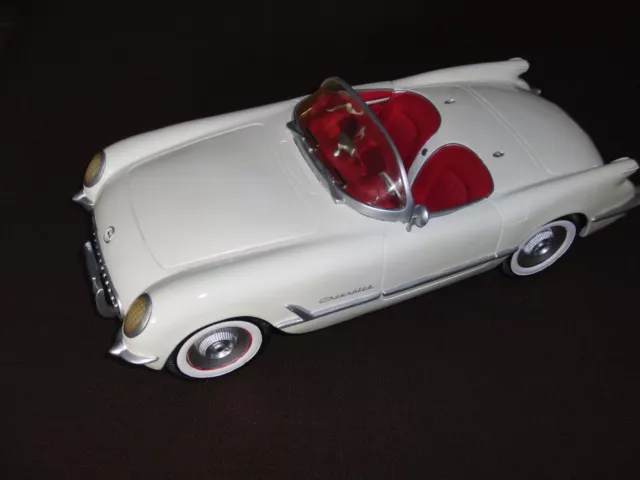 riesiges 1/8 Modellauto Chevrolet Corvette 1953 als Deko/Sammlerobjekt - Rarität