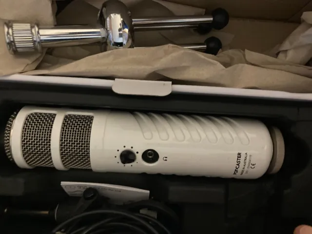RODE Podcaster USB Mikrofon weiß Youtube Podcast