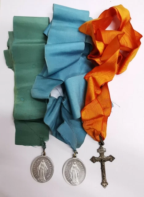 Paket 3 Medaillons Religieux. REF60464
