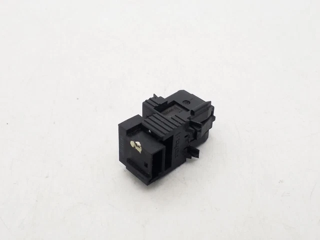 BMW 5 F10 F11 2010 brake pedal sensor switch 914688962 DTR26320
