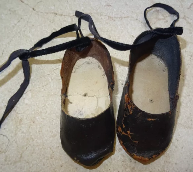 Paire de chaussures anciennes en cuir pour BB Jumeau, Sfbj, autre..