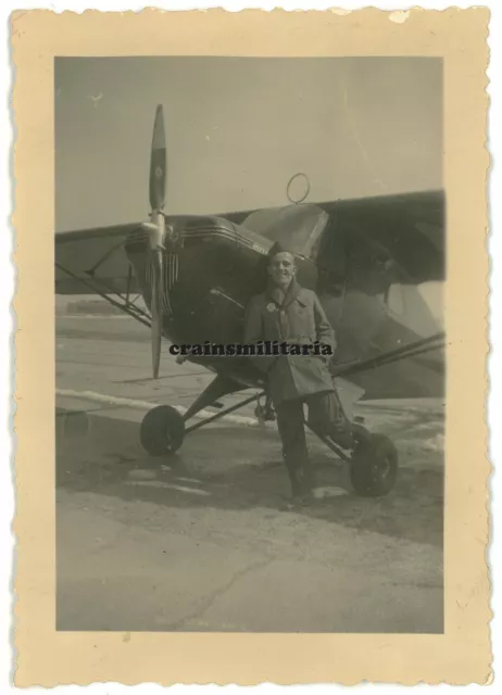 Orig. US Foto USAAF Pilot mit Piper J-3 Cub Flugzeug Flugplatz Mineola NY 1943