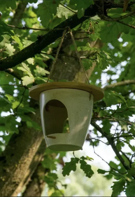 Futterspender Futterhaus hängend Naturfaser/Bambus