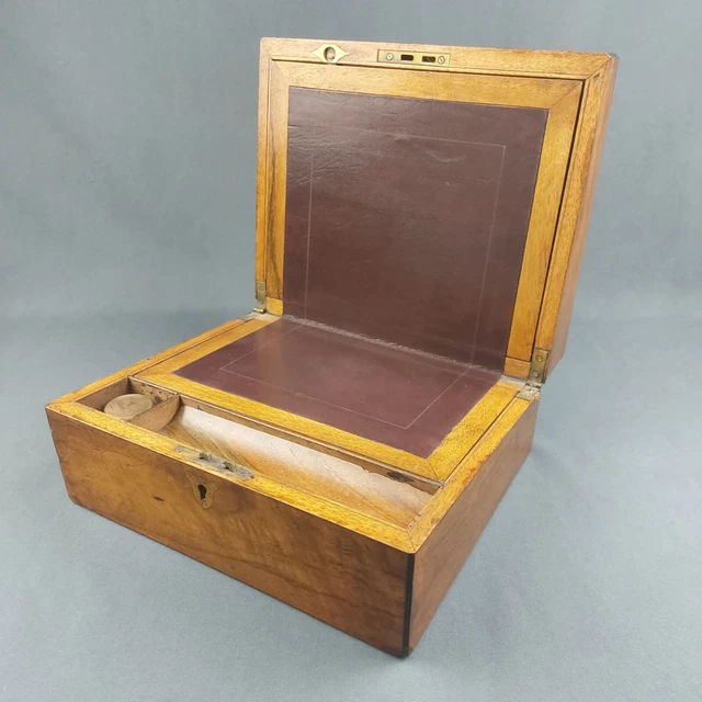 Coffret à Bijoux Ancien En Bois Gainé Cuir Intérieur Capitonné Avec Clé - Neuf étiqueté