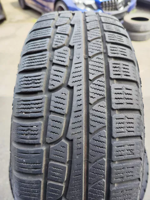 4 Winterreifen 215/60R17 100V Nokian WR G2 2